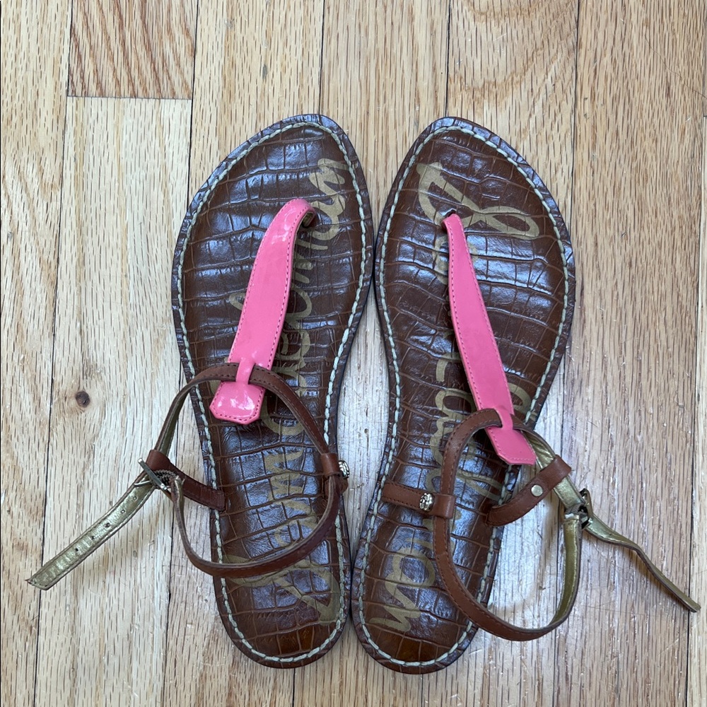 Sam Edelman Brown Croc-Embossed Sandals with Pink T-Strap